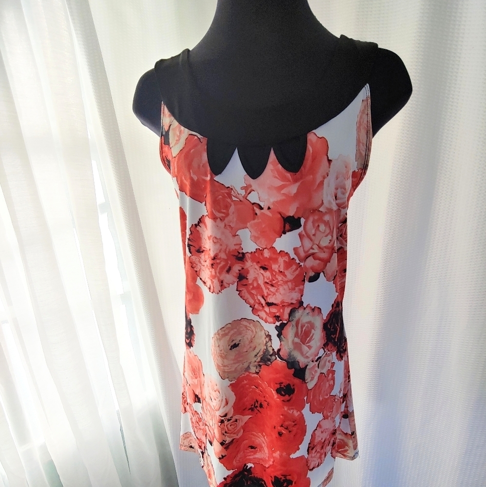 OBO floral tunic blouse. - Picture 5 of 10